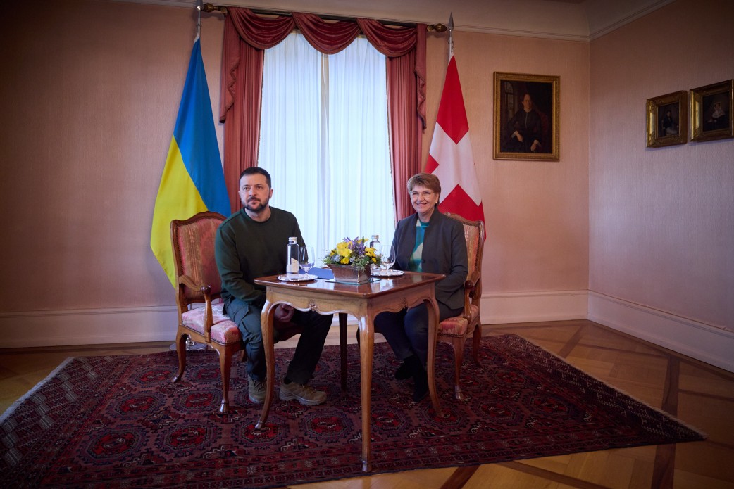Міжнародні інвестиції у відбудову