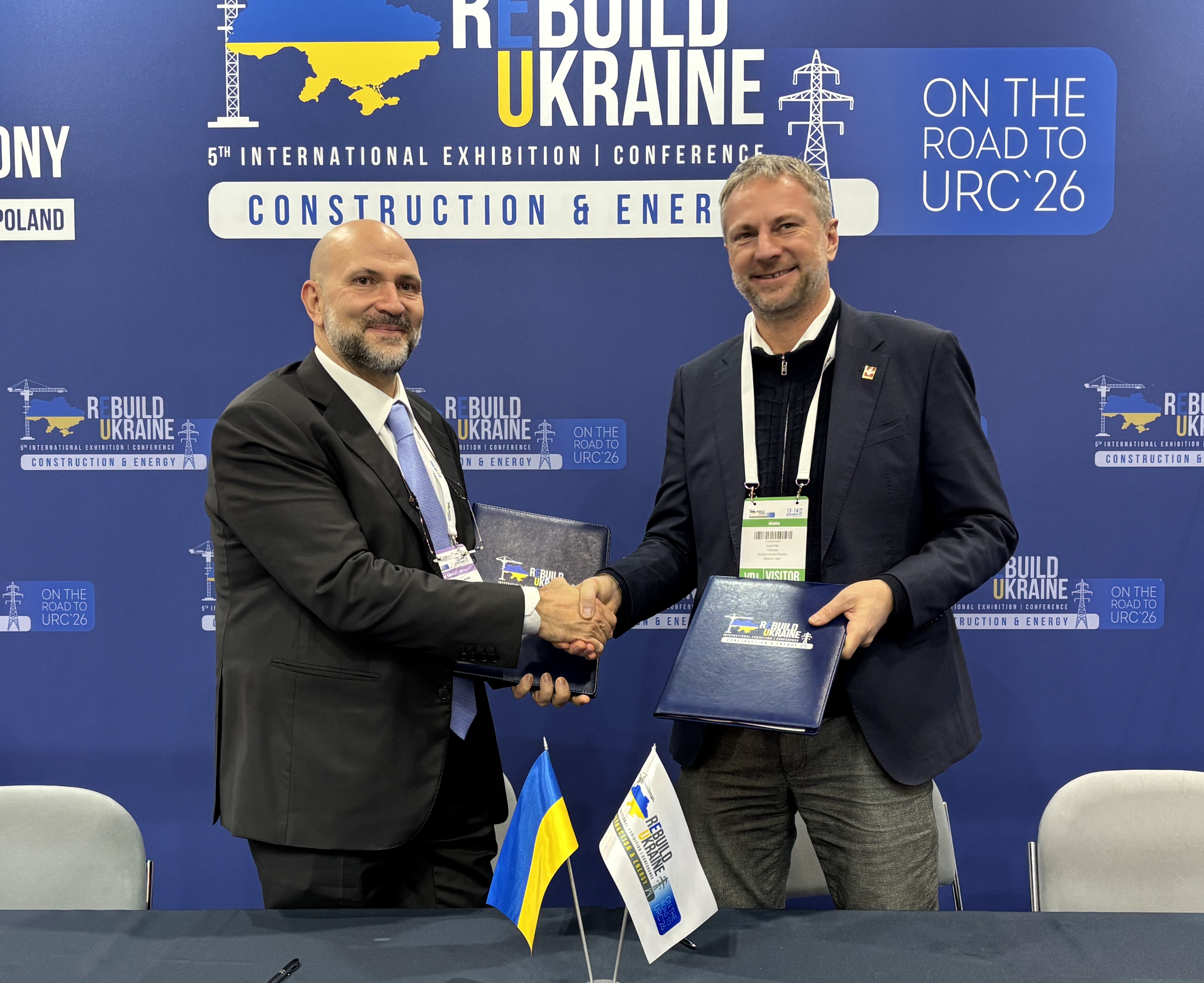 📝 On 14 November 2025, during the ReBuild Ukraine exhibition, a Memorandum on Cooperation was signed between the Confederation of Builders of Ukraine (CBU) and the Separate Division of Helvetas Ukraine Swiss Intercooperation in Ukraine.