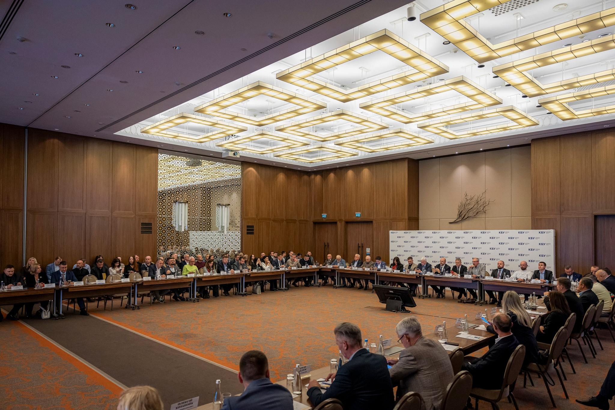 🏗️Відновлення України в дії: підсумки розширеного засідання Ради директорів КБУ