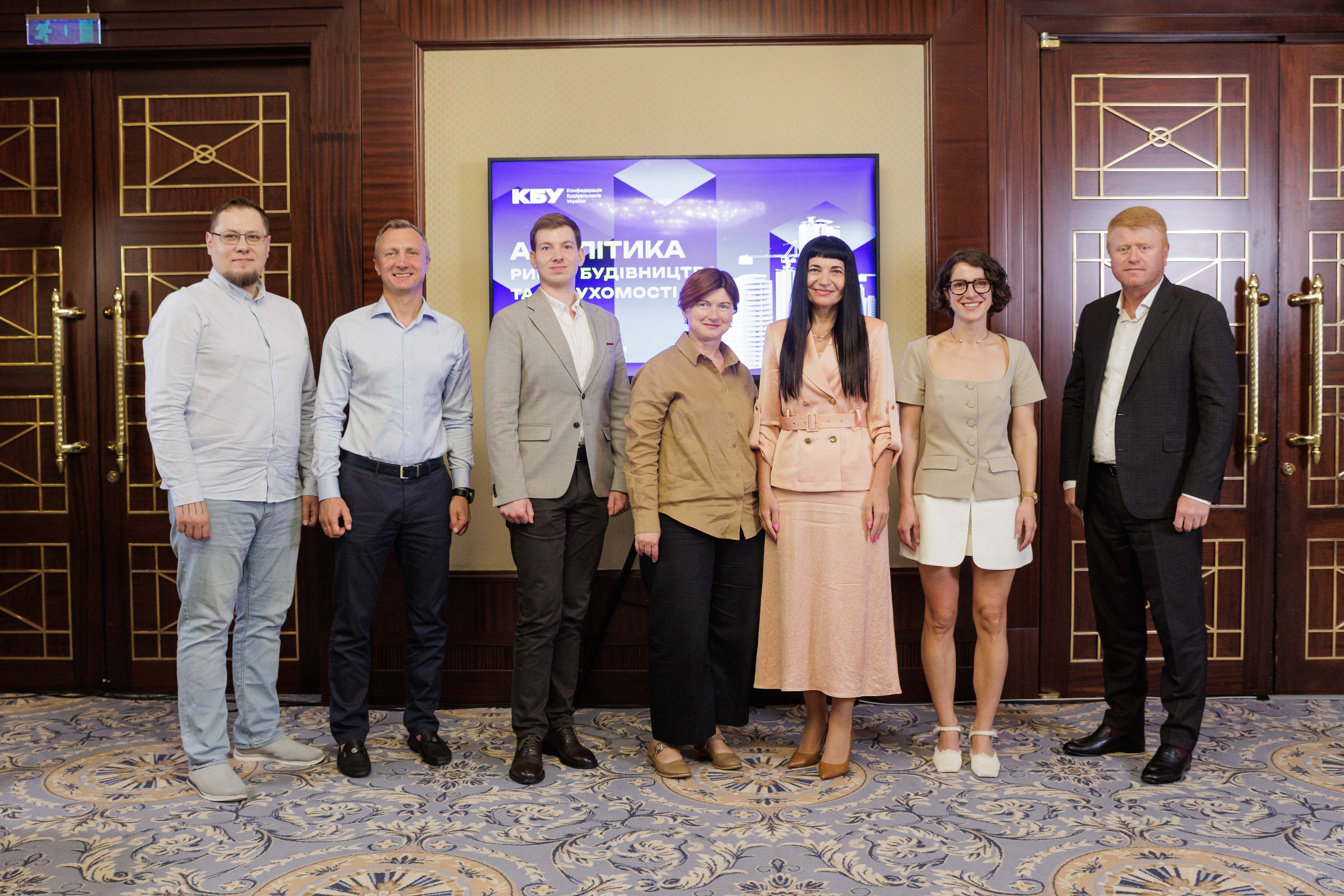 📍 Будівельний ринок зростає, але залишається під тиском війни, дефіциту кадрів та високої собівартості: ключові підсумки І півріччя 2026 року