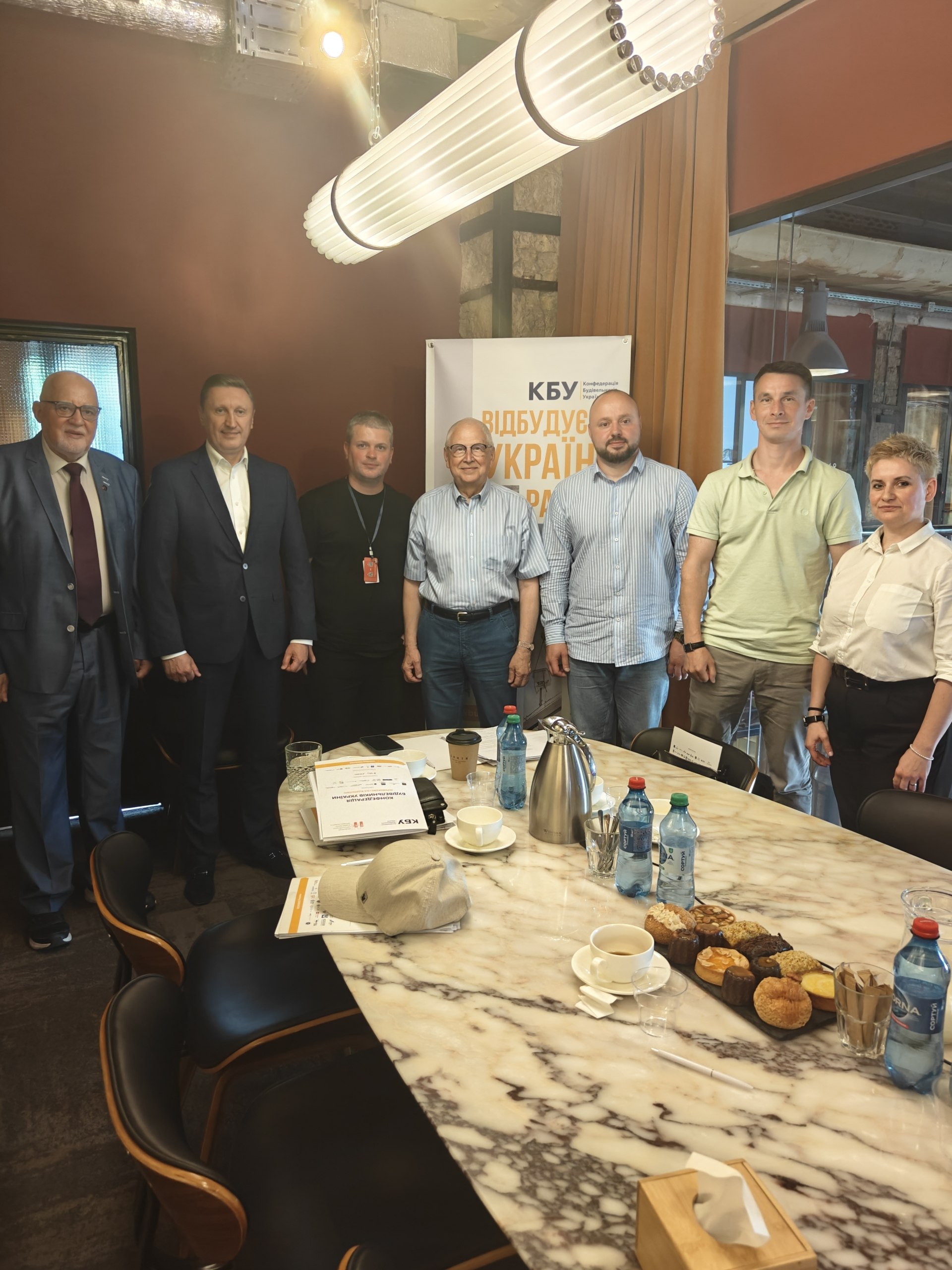 🏗️ Установче засідання Комісії «ЗНАК ЯКОСТІ» КБУ: бізнес та освіта об’єднують зусилля для розвитку дуальної освіти