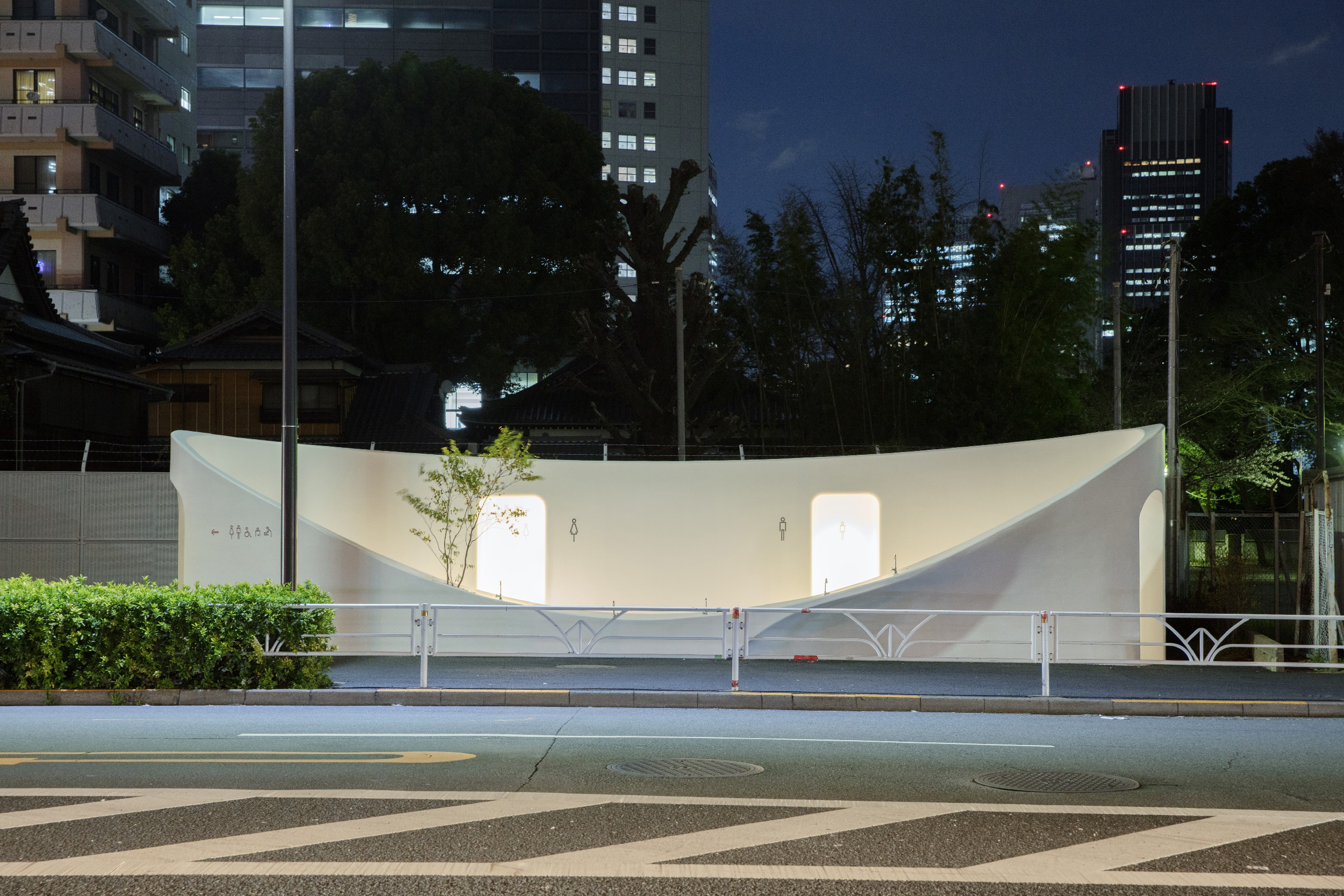 🚽 Вбиральні Токіо як окремий вид малих архітектурних споруд