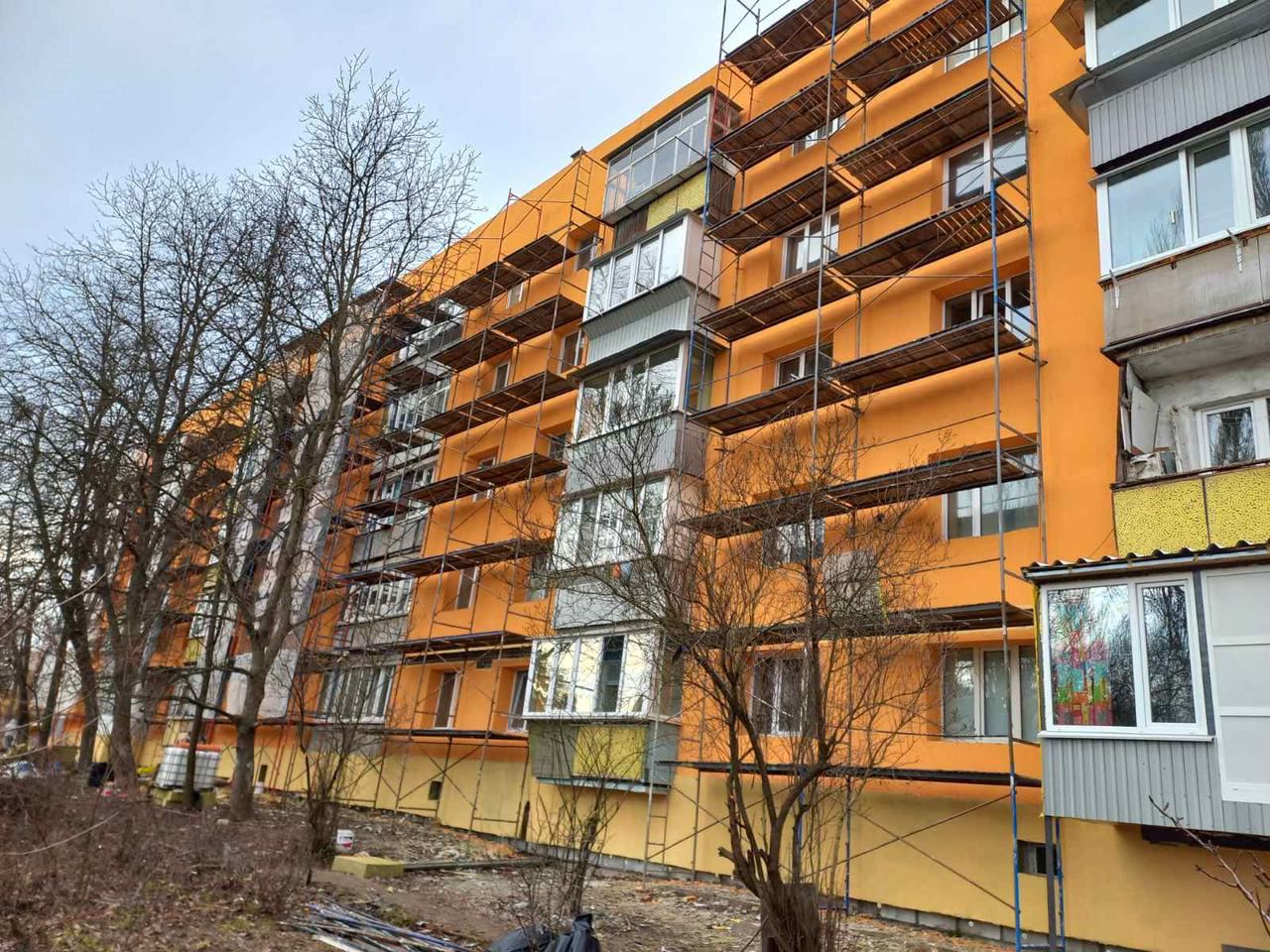 📢 Новий грантовий конкурс на відновлення багатоквартирних будинків для громад