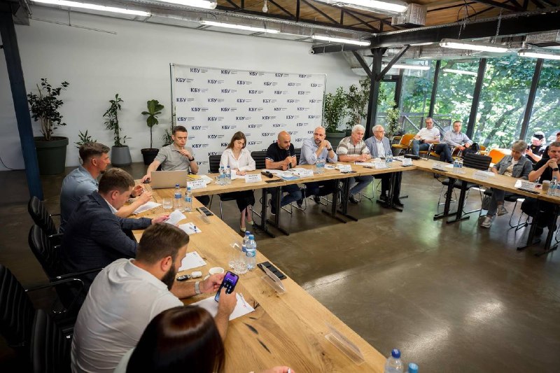 Дискусія щодо процедур закупівель робіт та послуг, пов'язаних з відбудовою об'єктів цивільної інфраструктури ✅
