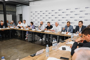 Дискусія щодо ефективної відбудови