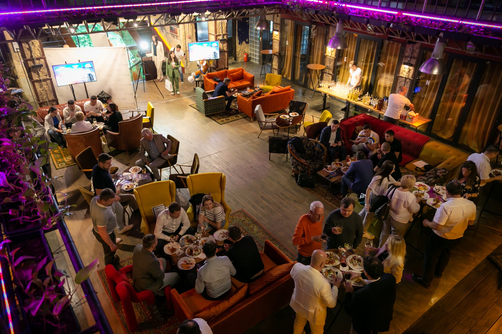 Розвивай свій бізнес та знаходь партнерів